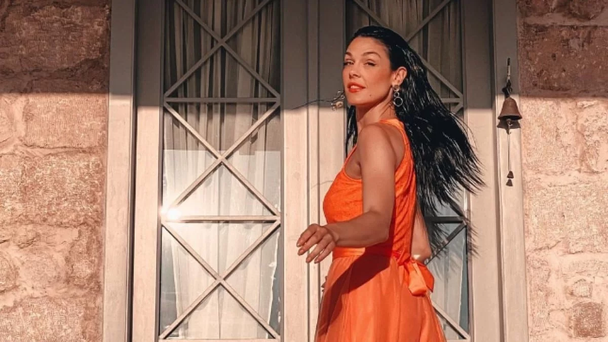 Ανησυχία με τη φωτογραφία της Ιωάννας Τριανταφυλλίδου - Το σημάδι στο πόδι της που προκάλεσε αντιδράσεις