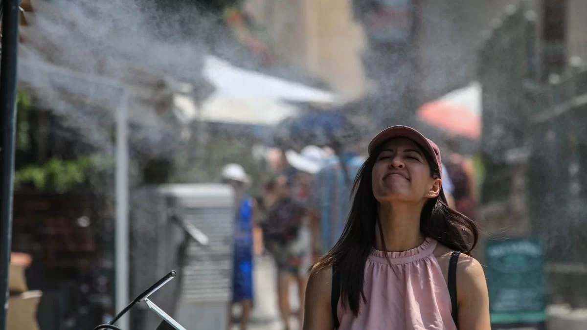 Καύσωνας Κλέων: Νέο έκτακτο δελτίο - Σε ποια περιοχή θα δείξει το θερμόμετρο 44 βαθμούς Κελσίου