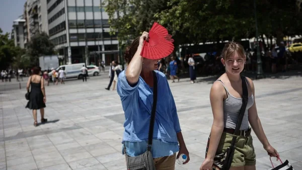 Καιρός σήμερα 25/7: Συνεχίζεται ο καύσωνας - Η θερμοκρασία στους 44 βαθμούς