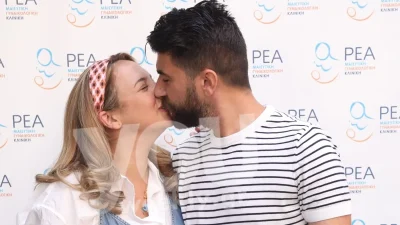 Η πρώτη φωτογραφία αγκαλιά με το νεογέννητο γιο τους - Πανευτυχής η Κλέλια Πανταζή και ο Λευτέρης Τσάκαλος