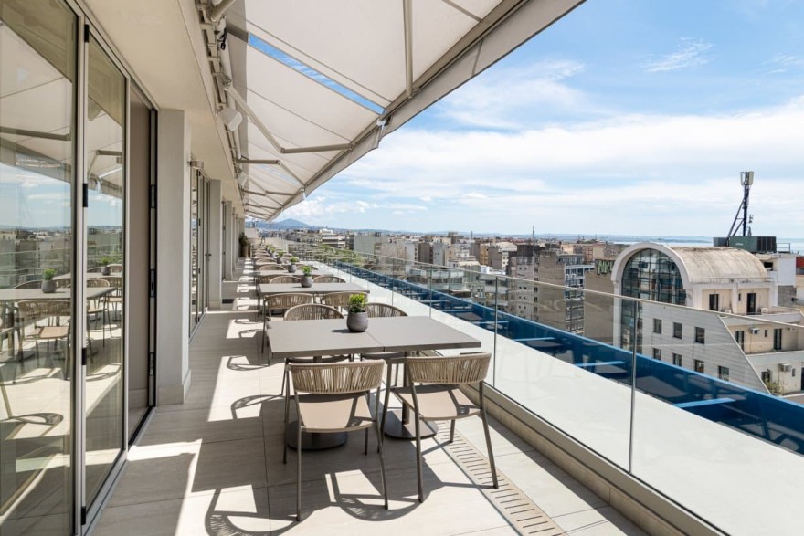 hollidy inn level 9 view