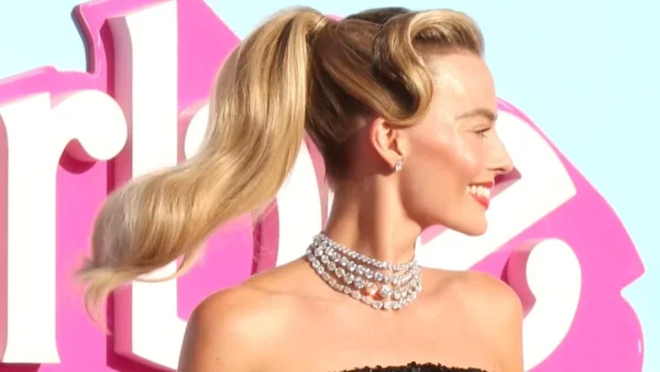 Margot Robbie: Το μυστικό πίσω από το ξανθό χρώμα στα μαλλιά της από τον celebrity colorist που το επιμελήθηκε!