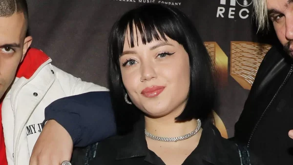 «Στην αρχή όλοι έλεγαν ότι έκανα queerbaiting, ότι δεν είμαι όντως bi» -  Η Marseaux μιλάει για σεξουαλικές της προτιμήσεις