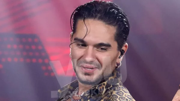 Τέλος η φράντζα για το Χρήστο Μάστορα - Άλλος άνθρωπος με την αλλαγή στα μαλλιά του