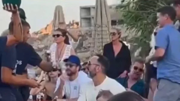 Μύκονος: Έσκασαν από το φαγητό και άφησαν στους σερβιτόρους 1.000 ευρώ μπουρμπουάρ - "Σούσουρο" με αγαπημένους ηθοποιούς στο νησί των ανέμων