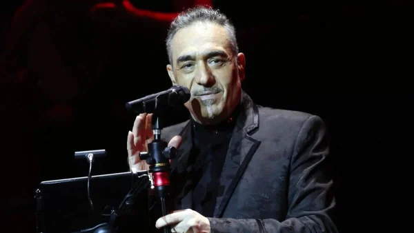Θρήνος για τον Νότη Σφακιανάκη - Έχασε κοντινό του συνεργάτη