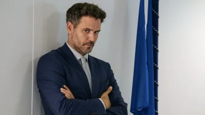 Παγιδευμένοι: Δολοφονούν άγρια τον Δημήτρη - Λουσμένη στο αίμα του η Άννα