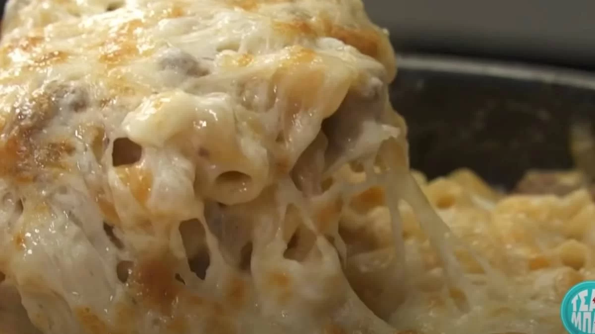 «Ψευτοπαστίτσιο στο τηγάνι»: Η πιο εύκολη εκδοχή του παραδοσιακού πιάτου για τις «αρχάριες» στην κουζίνα