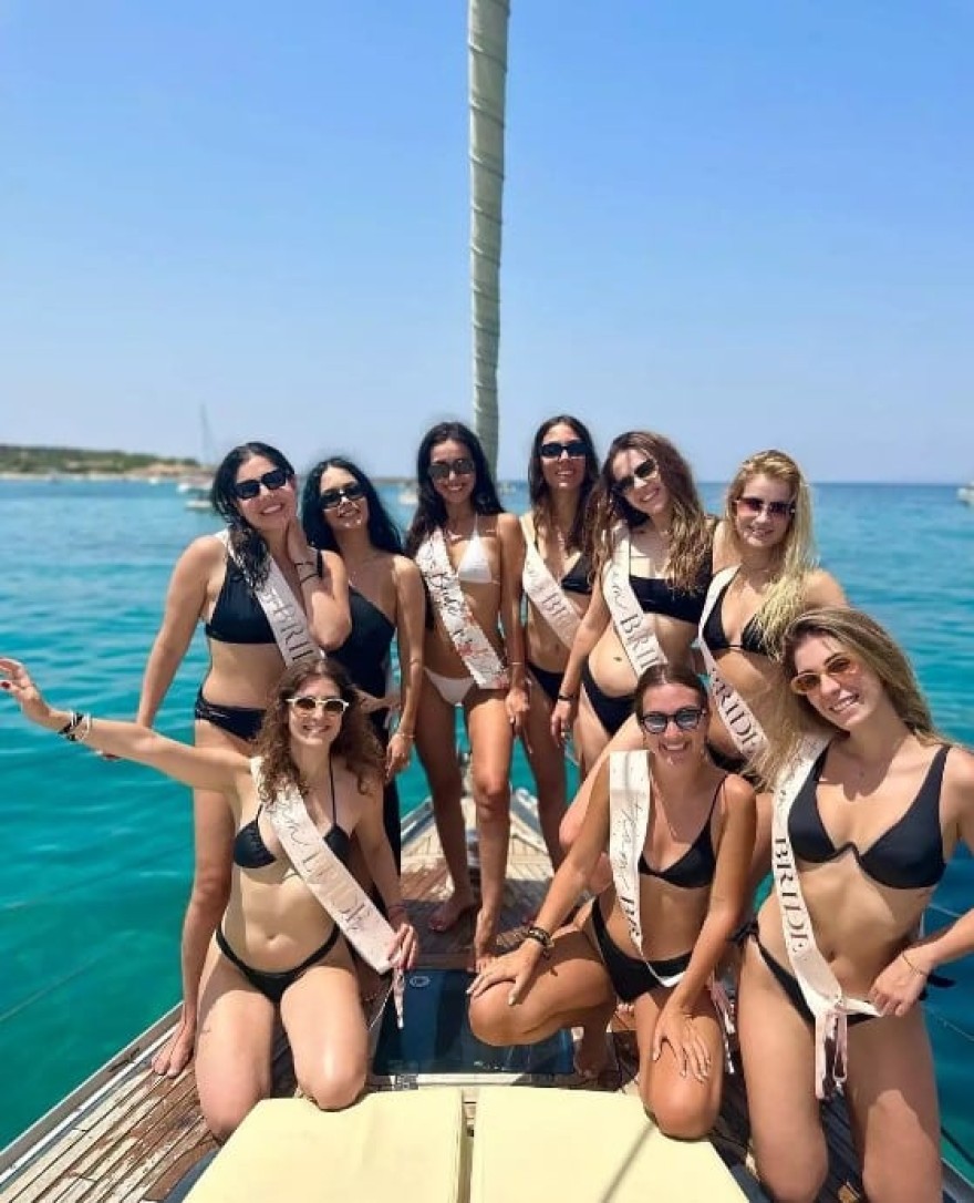 Παντρεύεται ο Stan - Φωτογραφίες και βίντεο από το φαντασμαγορικό μπάτσελορ της μέλλουσας γυναίκας του