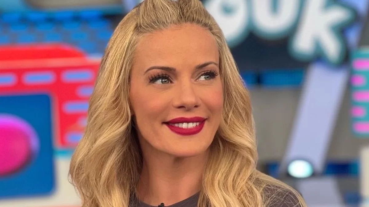 Η Ζέτα Μακρυπούλια υιοθέτησε το πιο sweet & girly beauty look που είναι τώρα trend!