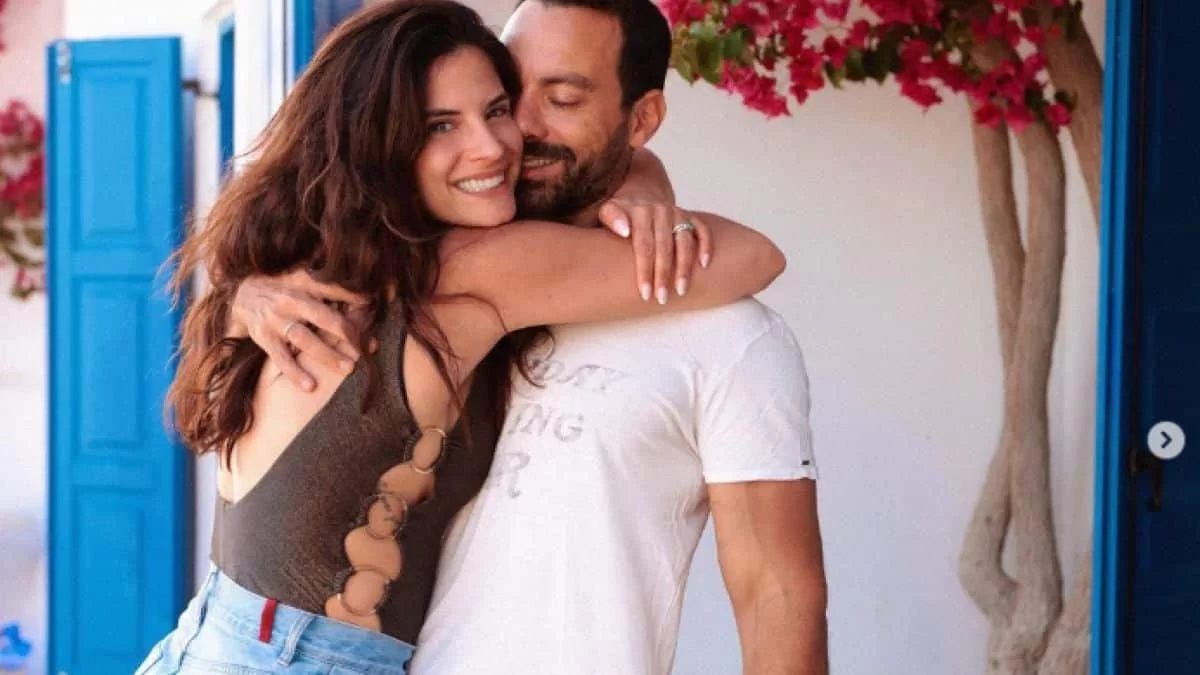 Σάκης Τανιμανίδης - Χριστίνα Μπόμπα: Το ταξίδι αστραπή στην Μύκονο για τα γενέθλια του κουμπάρου τους Μάνου Γαβρά