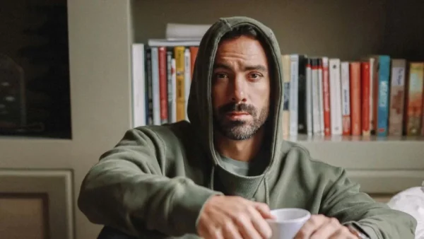 Στην Παναγία Σουμελά με την πατέρα του - Εκατοντάδες αντιδράσεις κάτω από την φωτογραφία του Σάκη Τανιμανίδη