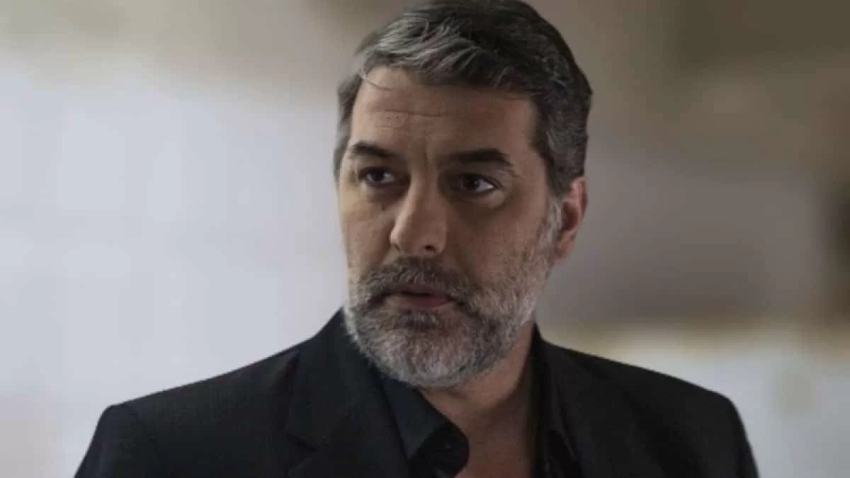 Σασμός: Ο Βασίλης Μπισμπίκης έδωσε spoiler «μεγατόνων» - Η φωτογραφία με το όπλο στο χέρι σημαδεύοντας τον...
