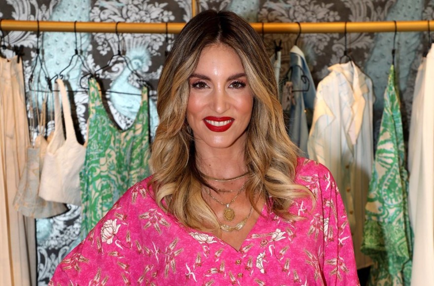 αθηνά οικονομάκου