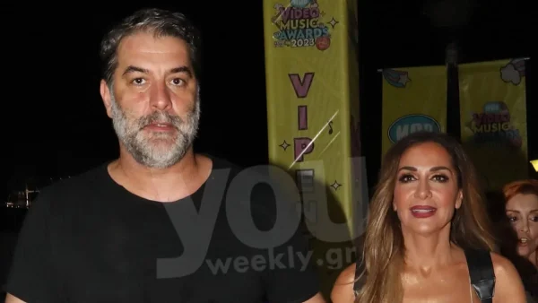 Το τόλμησε - Ο Βασίλης Μπισμπίκης έκανε τη μεγάλη του αγάπη τατουάζ στο πόδι