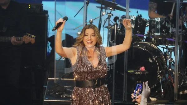 Της ζήτησε να γίνει το ζιγκολό της - Η ανάρτηση της Έλενας Παπαρίζου στο Instagram