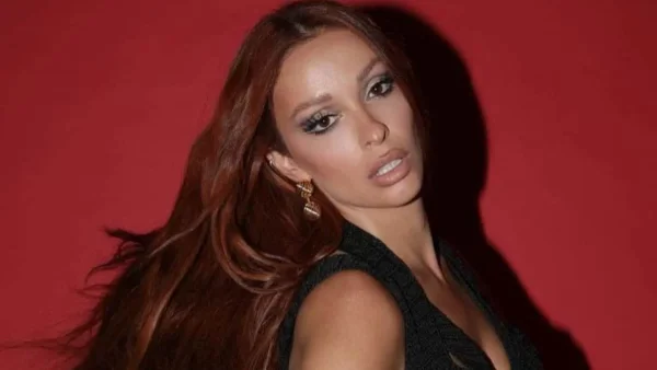 Με τέρμα επίπεδη κοιλιά 6 μήνες μετά τη γέννα - Χαλασμός κάτω από τη φωτογραφία της Ελένης Φουρέιρα στο Instagram