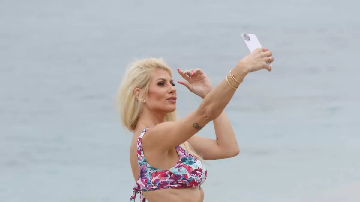 Και πάλι ερωτευμένη μετά την απιστία του πρώην της - Το τρυφερό φιλί της Ευρυδίκης Παπαδοπούλου με το νέο της σύντροφο