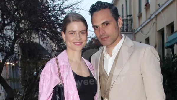 Φωτογράφησε τη Μιχαλάκη στο ηλιοβασίλεμα με τη φουσκωμένη της κοιλίτσα - Η 1η ανάρτηση του Παπαγεωργίου για την εγκυμοσύνη