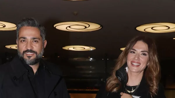 Λευτέρης Σουλτάτος: Αγκαλιά με την Ελένη Φουρέιρα στην Κρήτη