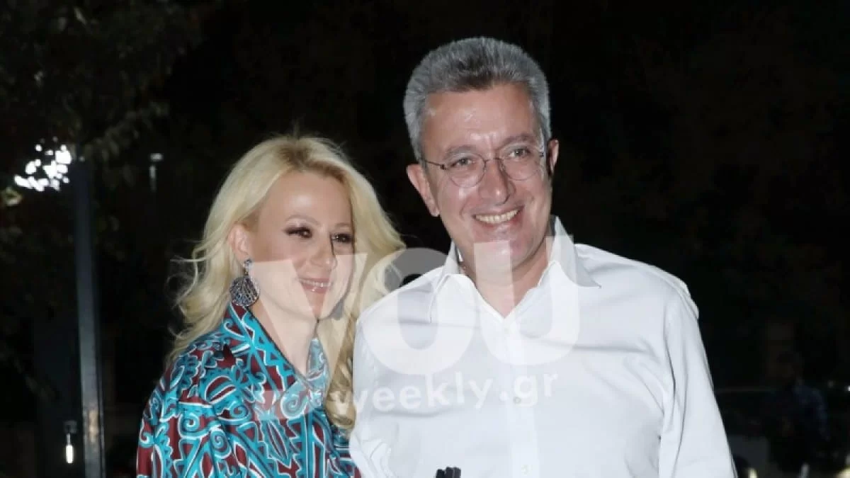 Με γυαλιά ηλίου και πλούσια μαλλιά - Αυτός είναι ο τρίτος γιος του Νίκου Χατζηνικολάου από το γάμο με την Τσολακάκη