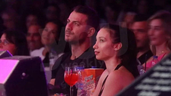 Μεγάλο πάρτι με live γνωστών τραγουδιστών - Τι ετοιμάζουν για την ημέρα του γάμου τους ο Γιώργος Αγγελόπουλος και η Δήμητρα Βαμβακούση