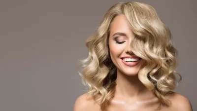 4+1 βήματα αναδόμησης για υγιή & λαμπερά μαλλιά το φθινόπωρο από τον colorist & hair-expert, Γιώργο Δέμο!