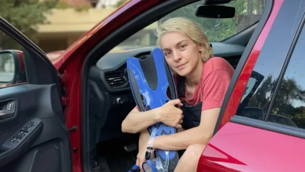 «Άντε να έρθει το ανθρωπάκι μας» - Πανζουρλισμός κάτω από την ανακοίνωση της εγκυμοσύνης της Γιούλικας Σκαφιδά