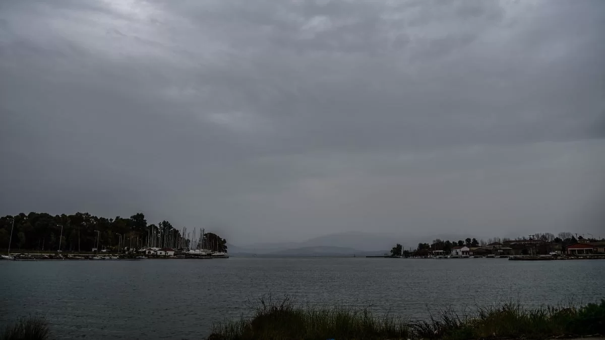 Καιρός (9/9): Πρόσκαιρες νεφώσεις στην Αττική μέχρι το απόγευμα - Σε ποιες περιοχές θα βρέξει