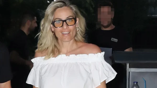 «Chanel, νύχι, σούσι, μαλλί, δίαιτα» - Ασύλληπτο ξέσπασμα από την Ελεονώρα Μελέτη στο Instagram