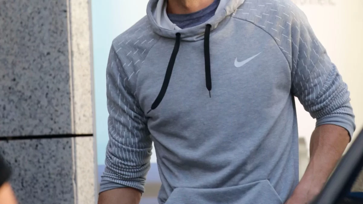 Αγωνία για κορυφαίο τραγουδιστή - Διαγνώστηκε με σπάνια πάθηση στα γεννητικά του όργανα