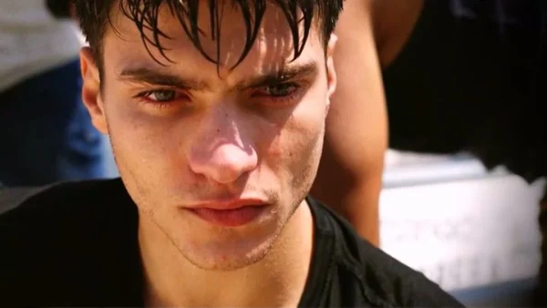 Γη της Ελιάς: «Δεν είναι δικό σου παιδί» - Παθαίνει καρδιακή προβολή την ώρα που ανακοινώνεται μεγάλος γάμος στη Μάνη