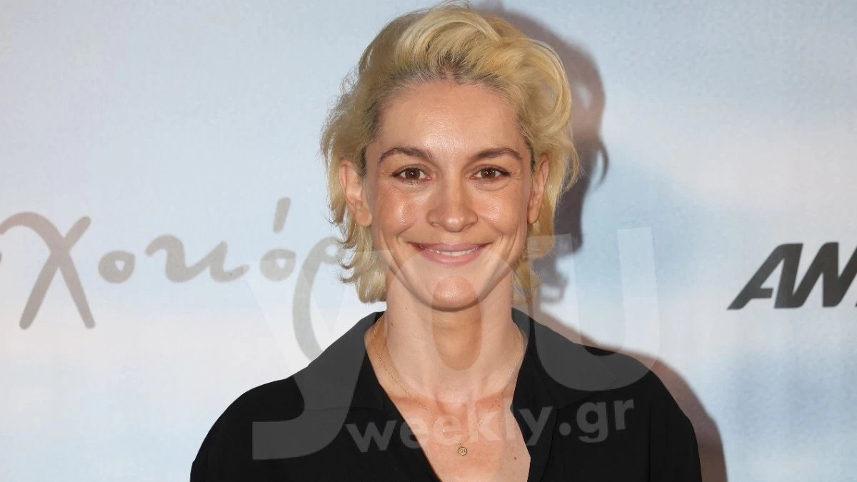 Η πρώτη επίσημη έξοδος της Γιούλικα Σκαφιδά μετά την ανακοίνωση της εγκυμοσύνης της - Χαμογελαστή με τη φουσκωμένη κοιλίτσα της