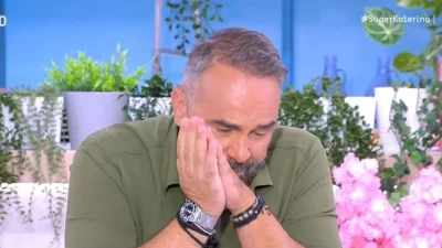 Ξέσπασε σε κλάματα ο Γρηγόρης Γκουντάρας στη Super Κατερίνα - Η αποβολή του τρίτου παιδιού του με την Κάκκαβα και ο θάνατος των γονιών του