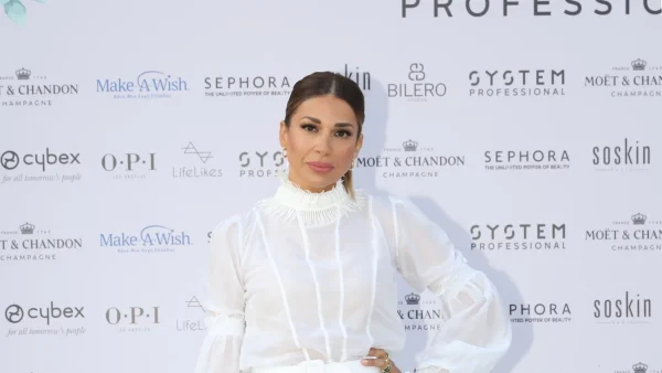 Με διαφορετικά φρύδια και άλλα μαλλιά - Αγνώριστη η Ελένη Χατζίδου την εποχή του Fame Story