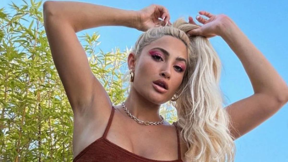 Το καλλίγραμμο κορμί της Ιωάννας Τούνη με ζεβρέ μαγιό - Αδημοσίευτες φωτογραφίες της από το χλιδάτο ταξίδι στις Μαλδίβες