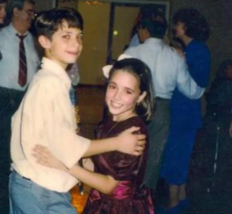 Καλομοίρα σύζυγος μικρά παιδιά επέτειος