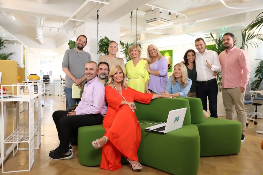 Αλήθειες με τη Ζήνα - ομάδα - Κουτσελίνη - Star