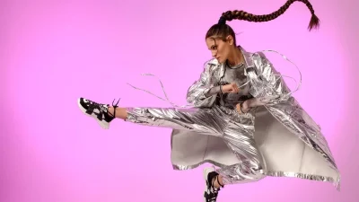 Η νέα συλλογή sneakers της Μαίρης Συνατσάκη για την Envie Shoes είναι ο ορισμός του #BackToCool