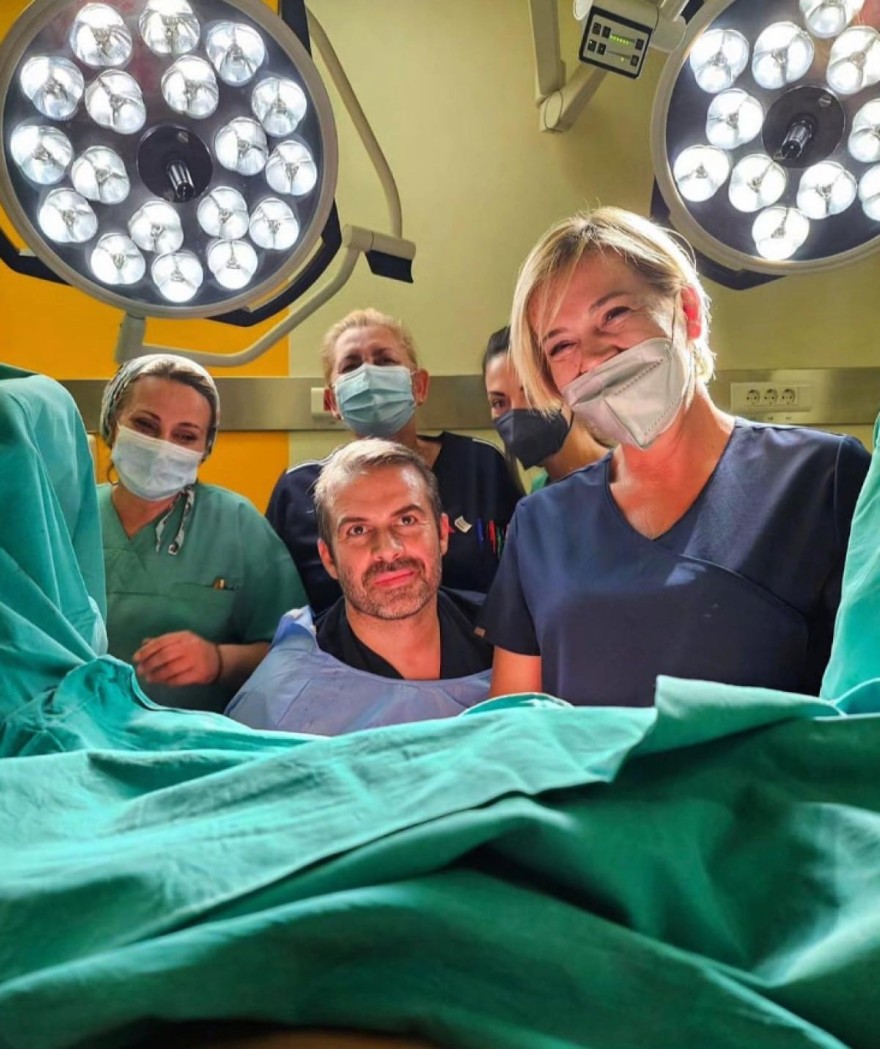 Πάνος Μουζουράκης τοκετός Κόζαρη