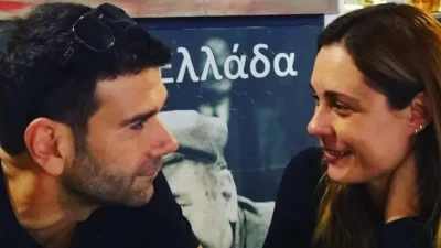 Γεμάτο πίνακες, με κίτρινη κουζίνα, ρετρό και vintage στοιχεία - Φωτογραφίες από τη μονοκατοικία της Θάλειας Ματίκα και του Ιορδανίδη στο Χαλάνδρι