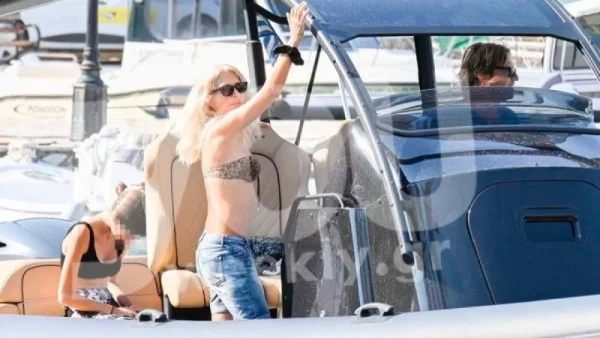 Η δίαιτα των δύο εβδομάδων: Τα τέσσερα γεύματα αποτοξίνωσης της Ελένης Μενεγάκη - Πώς ξεφουσκώνει μετά τις ατελείωτες μπύρες τα καλοκαίρια