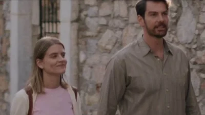 Η Παραλία: ''Σούσουρο'' με τη φωτογραφία της εγκυμονούσας Δανάης Μιχαλάκη από τα γυρίσματα της σειράς