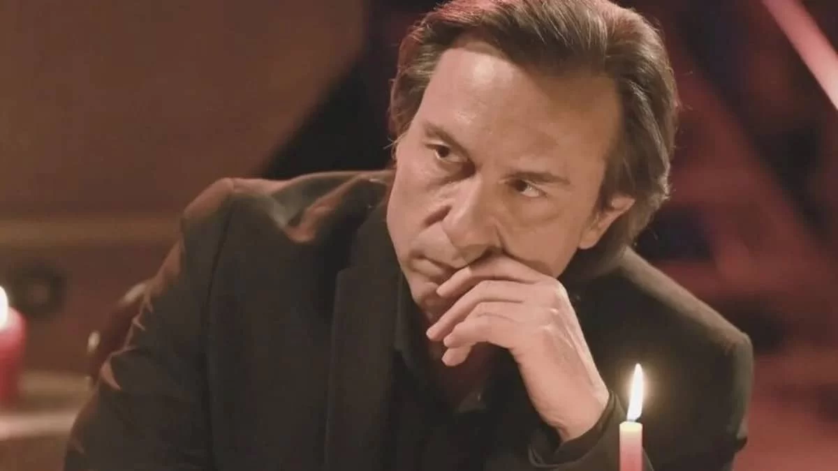 Σασμός: Υιοθετημένη από πλούσια οικογένεια Ελλήνων στο εξωτερικό - Αυτή είναι η αδερφή του Ευθύμη Φαρμάκη