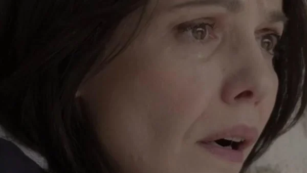 Σασμός: Καρέ καρέ η κηδεία του Νικηφόρου! «Γιέ μου, αγόρι μου!»