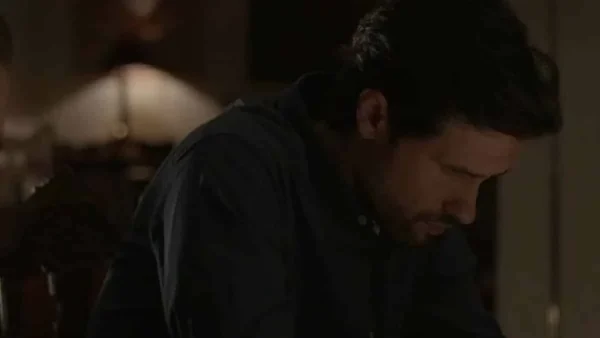 Σασμός: «Το αίμα τρέχει χωρίς σταματητό» - Ξεψυχάει στα χέρια του Αστέρη και τελικά πεθαίνει