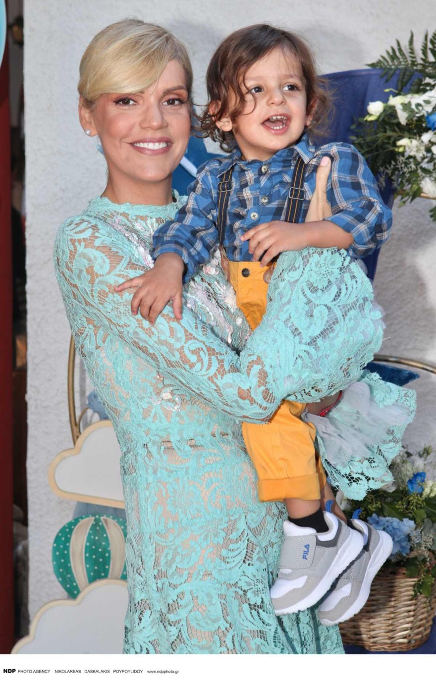 Σάσα Σταμάτη - βαφτηστήρι