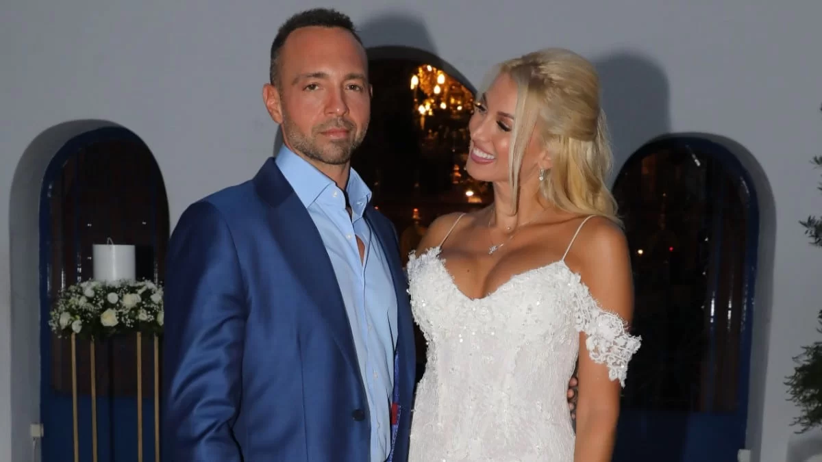 Κωνσταντίνα Σπυροπούλου - Βασίλης Σταθοκωστόπουλος: Επιτυχημένη επιχειρηματίας της Μυκόνου η νονά του γιου τους