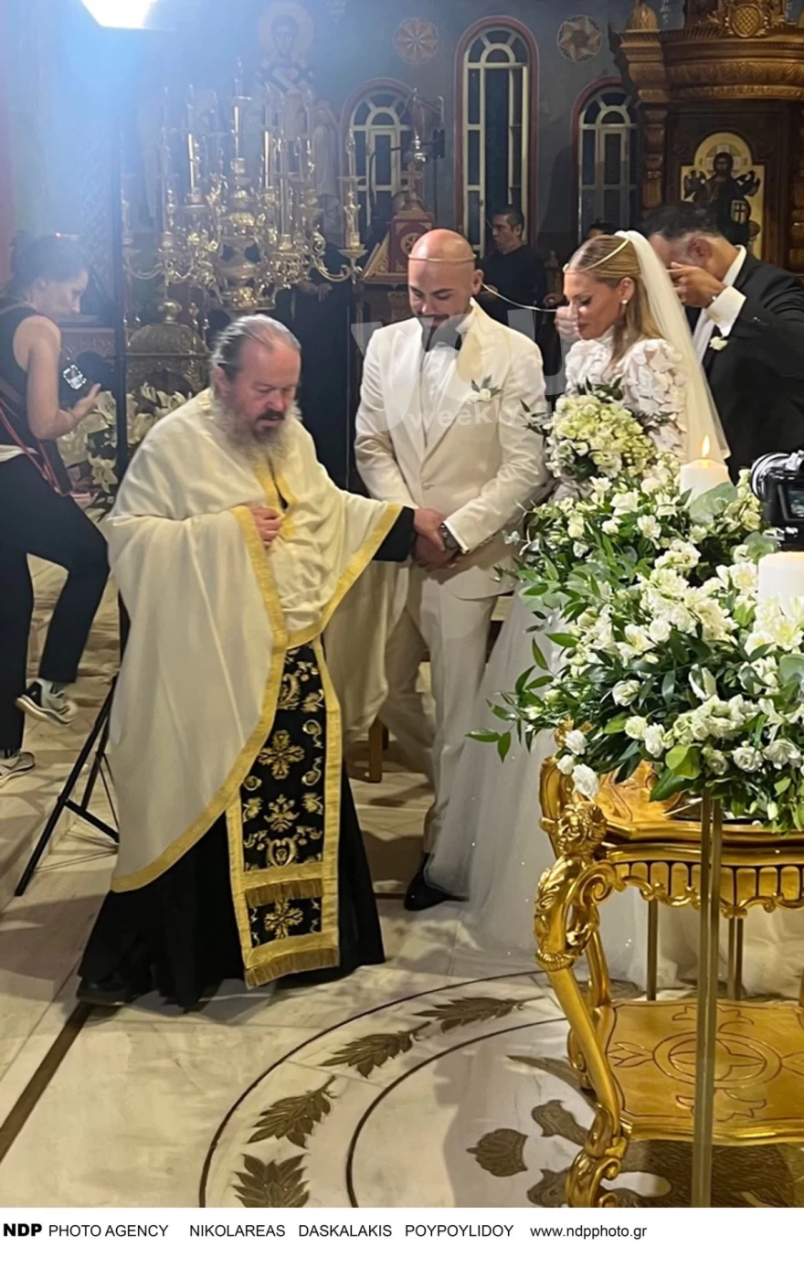 Γάμος Τσιάμη εκκλησία χορός Ησαία