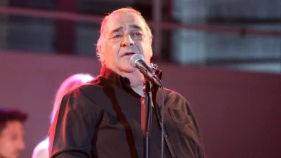 Ο αδερφός του Βασίλη Καρρά "σπάει" τη σιωπή του: «Δίνει τη μάχη του πάρα πολύ γενναία» - Εξελίξεις με την υγεία του